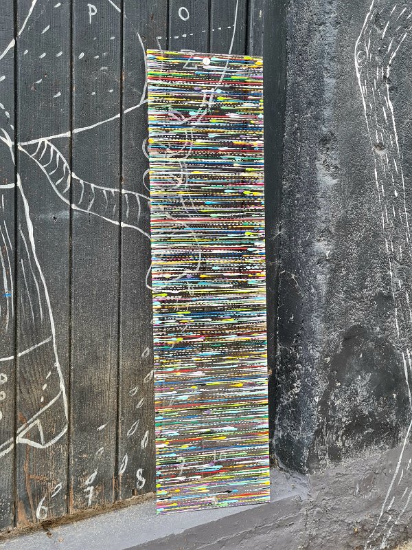 Coloured lines 45 2023, 79x20, Lack auf Acrylglas, € 590